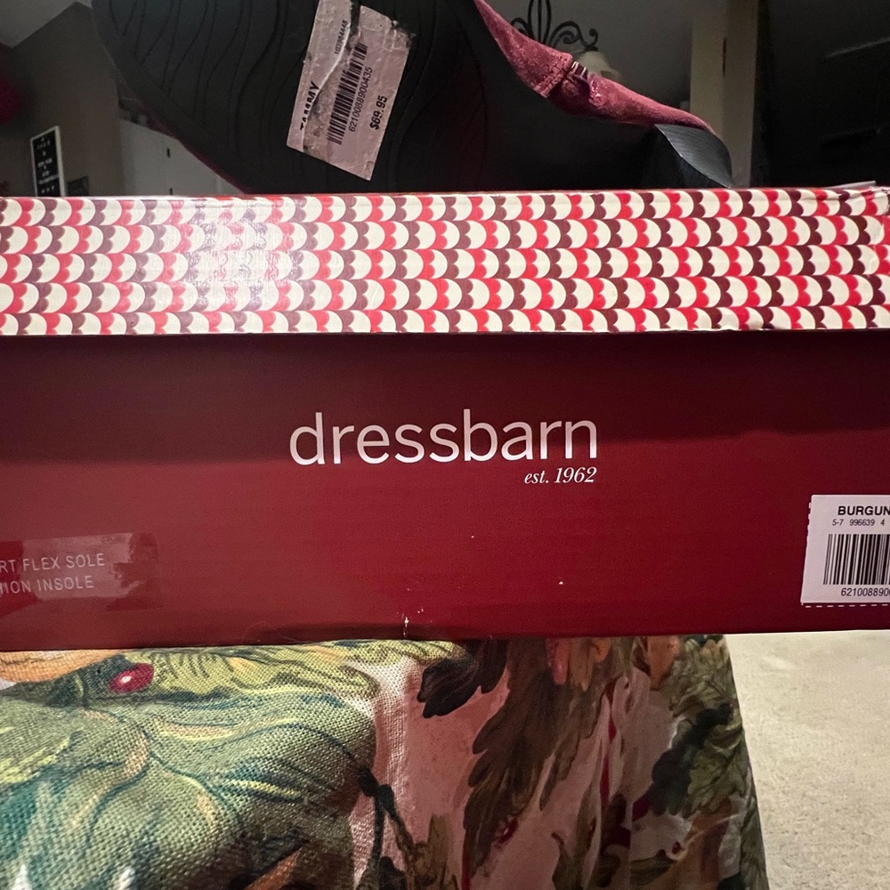 NWT Dressbarn Burgundy Heeled Boots - Picture 15 of 15